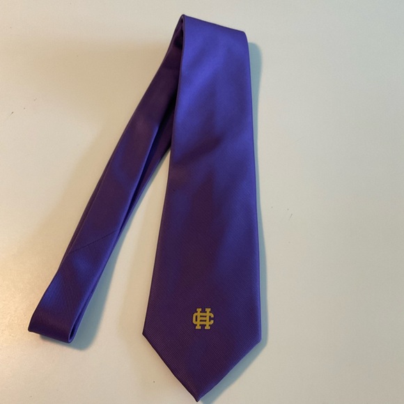 Catholic High, LR, AR, Tie & Belt, Tie-Class of 1999 purple 59” x 3”, Belt-Sz 32 - Picture 9 of 16